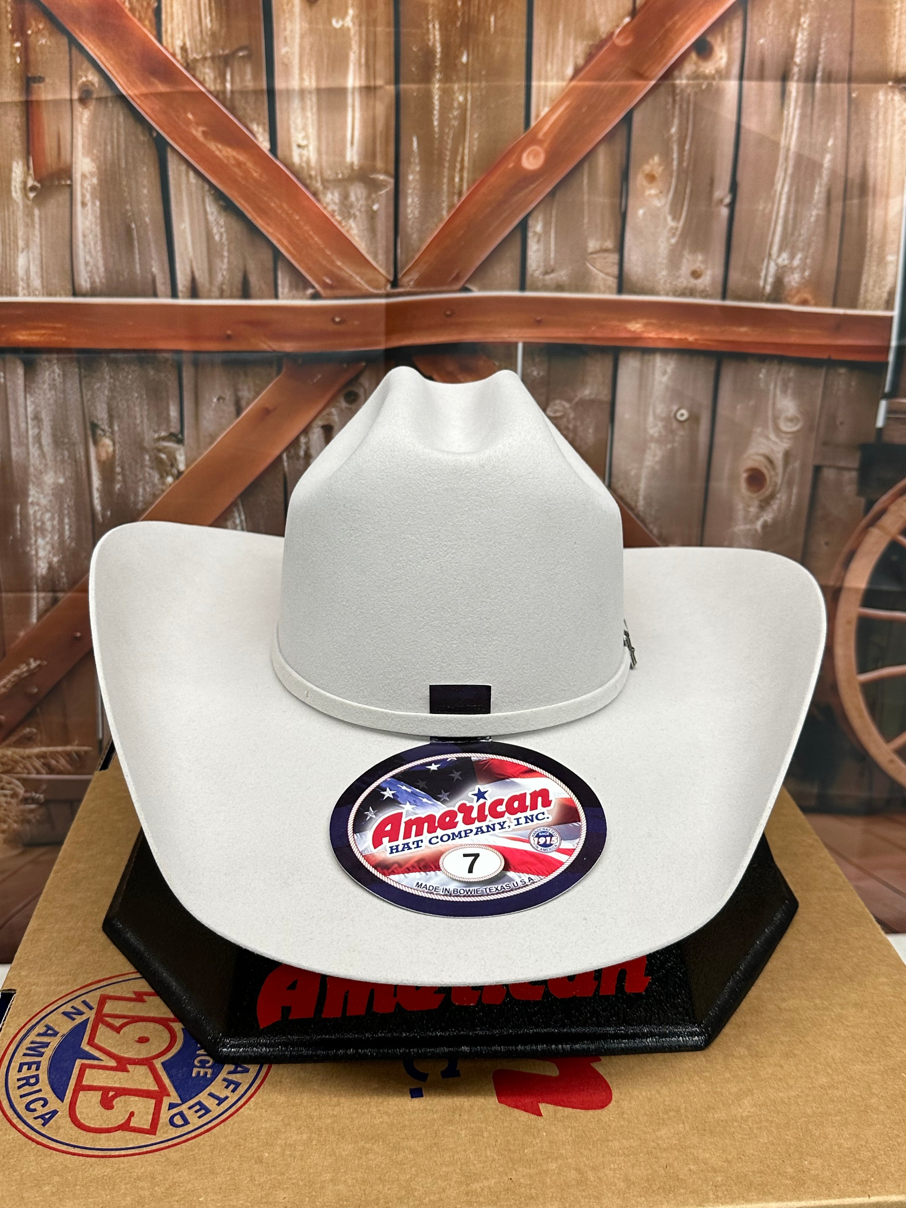 Silver sand felt cowboy hat, rancher crease crown.