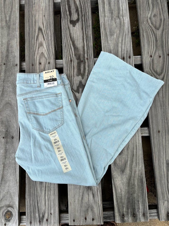Women's Ariat 10048274 Perfect Rise Ophelia Flare Jean In Ice *CLOSEOUT*