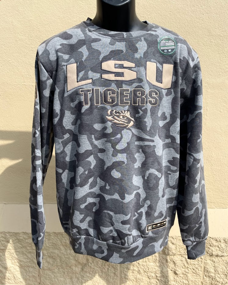Colosseum Athletics Slate Heather Camo Louisiana State University crewneck sweatshirt with a LSU Tigers applique embroidery. Front view on mannequin.