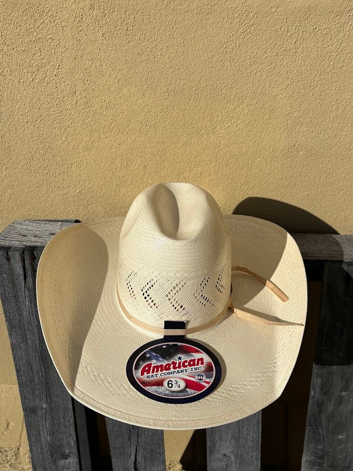 American Hat Company straw hat with a Minnick crown and a 4 1/4-inch Cool Hand Luke brim, top view.