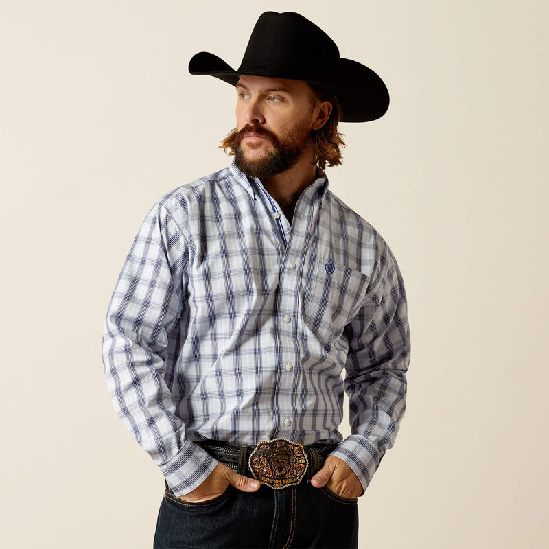 Men's Ariat Pro Series long sleeve shirt in Light Blue Plaid. 