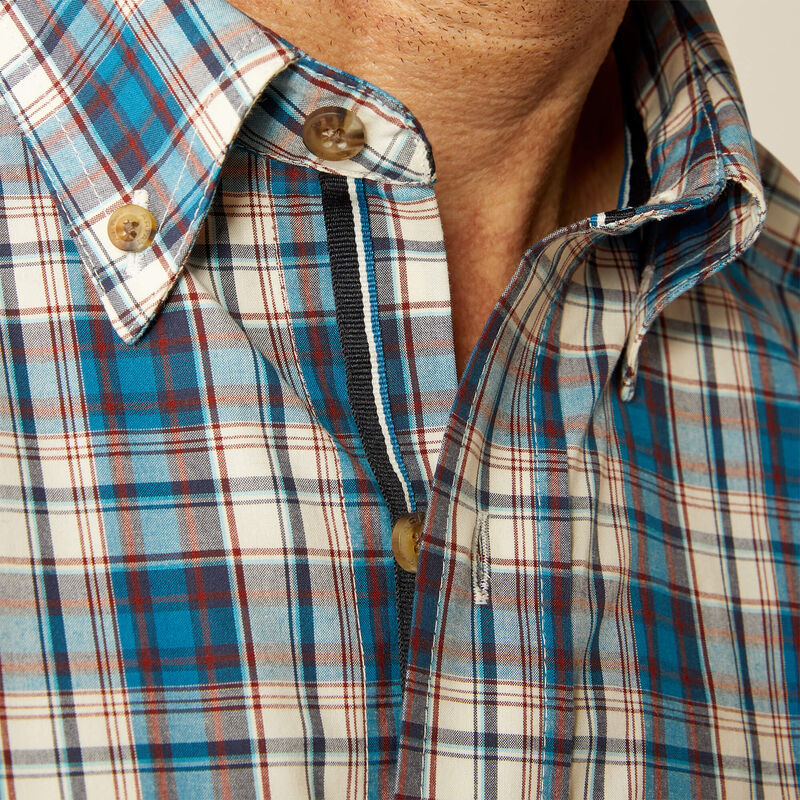 Men's Ariat long sleeve shirt in Teal Plaid. Close up of button down collar. 