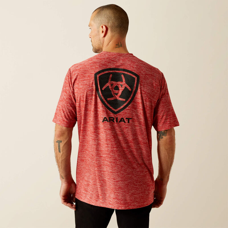 Men's Ariat short sleeve tee in Haute Red. Rear view showing Ariat logo graphic. 