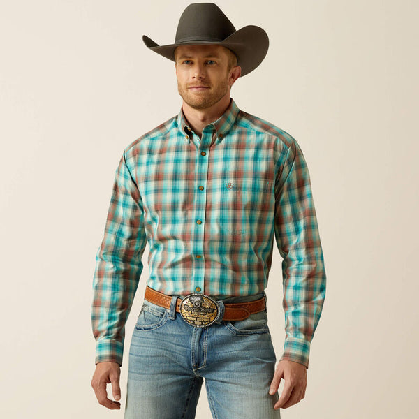 Button-front closure with buttoned collar points front view