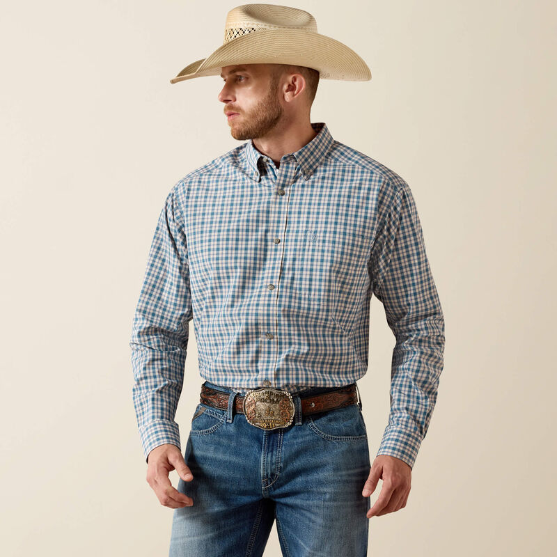 Men's Ariat Pro Series long sleeve shirt in Deep Dive Plaid. Front view shirt on model shown tucked in. 