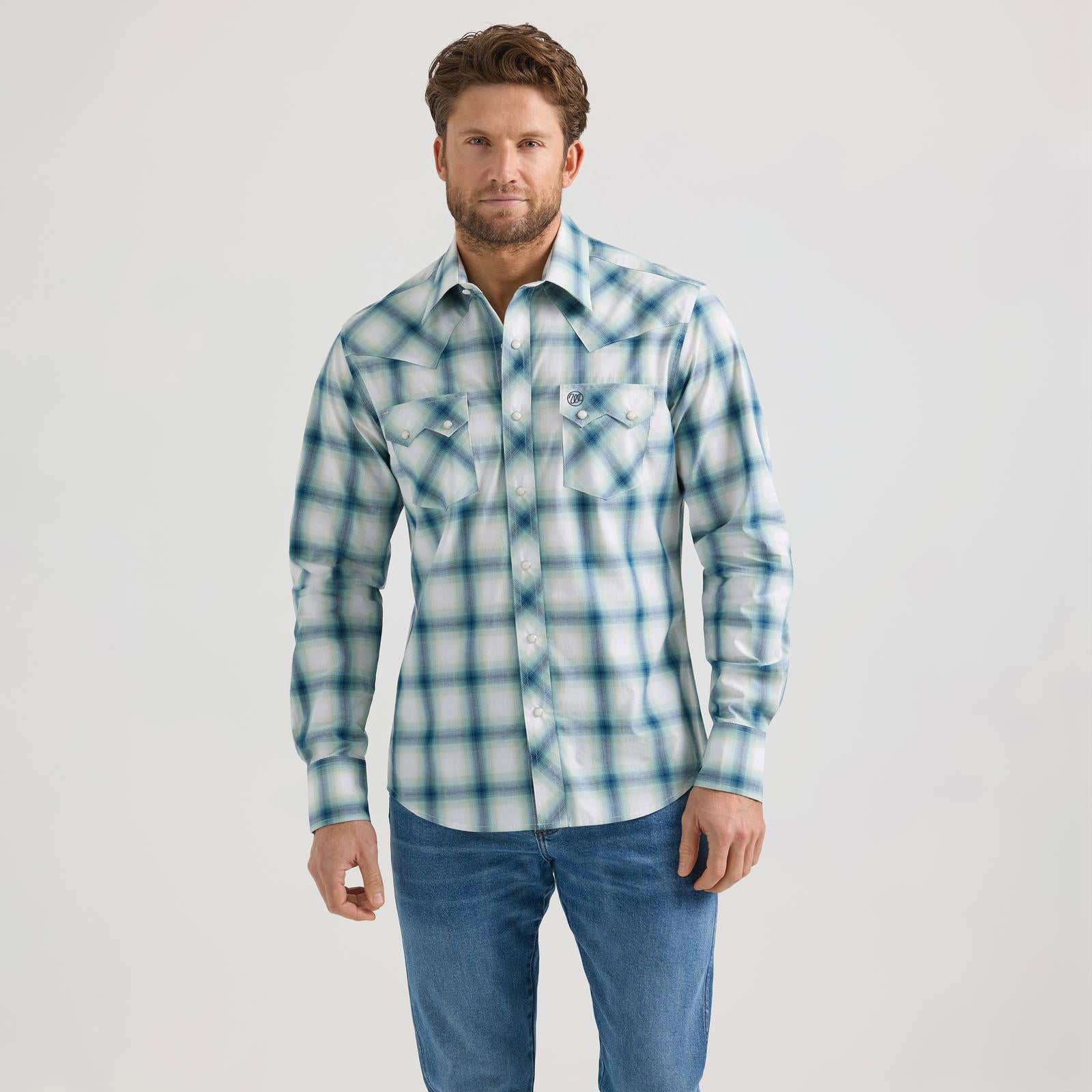 Wrangler 112359587 Men's Retro Core Long Sleeve Pearl Snap Button Up