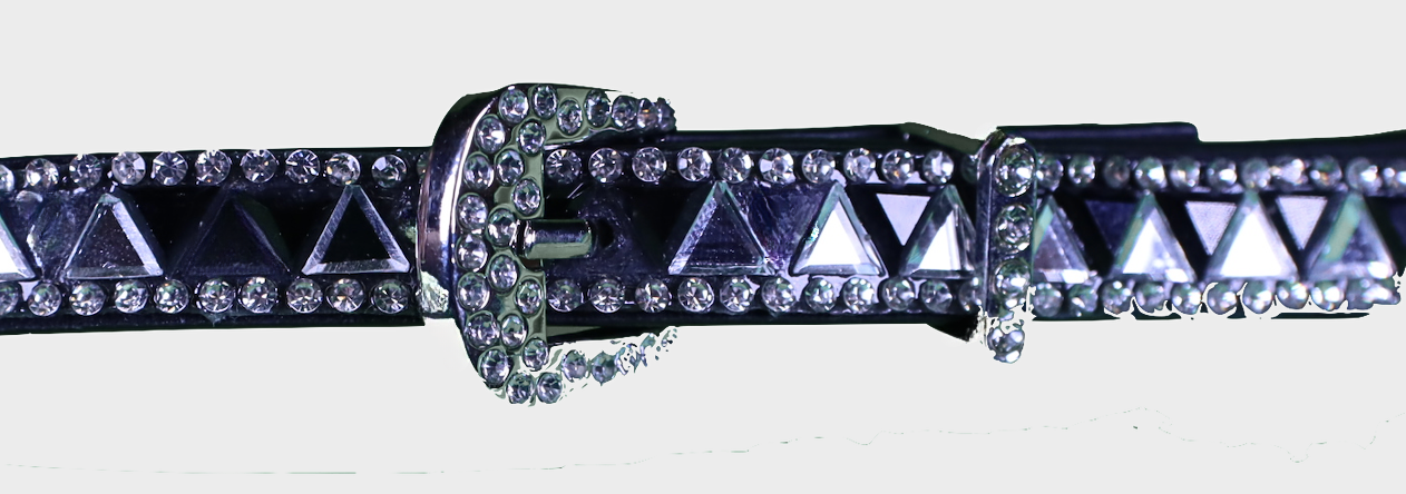 Black leather hat band with triangle crystals. Close up view of buckle. 