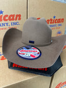 Rancher crease felt cowboy hat.