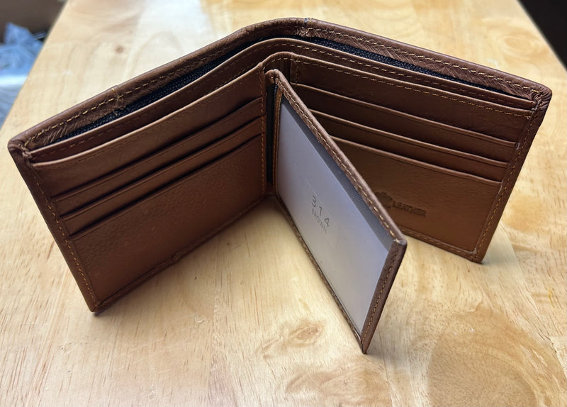 Top Notch Accessories 314BR Brown Leather Bi-Fold Wallet With Praying Cowboy Concho