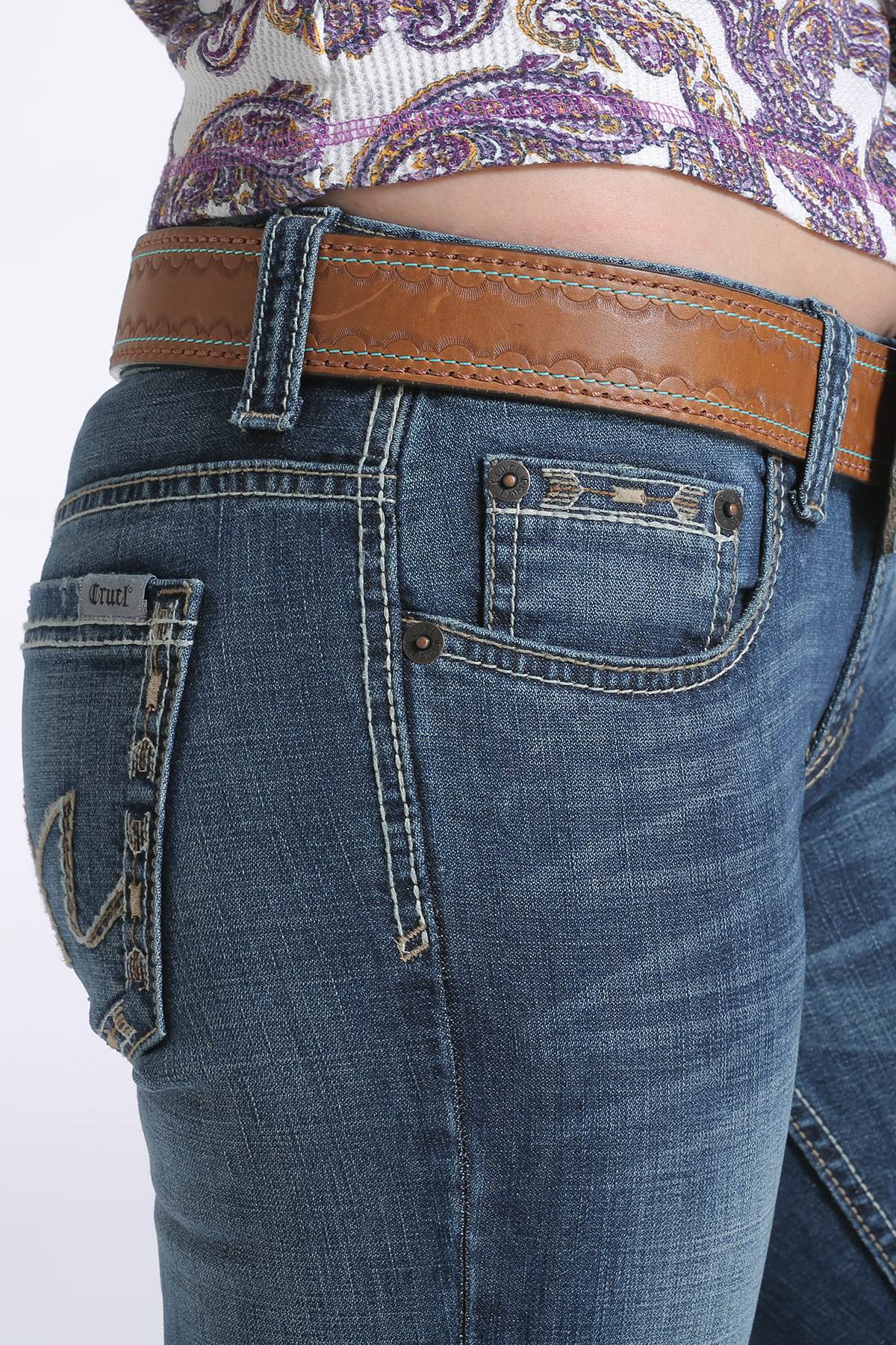 Women's Cruel Denim CB47454071 Blake Low-Rise Slim Fit Boot-cut Jean *CLOSEOUT*