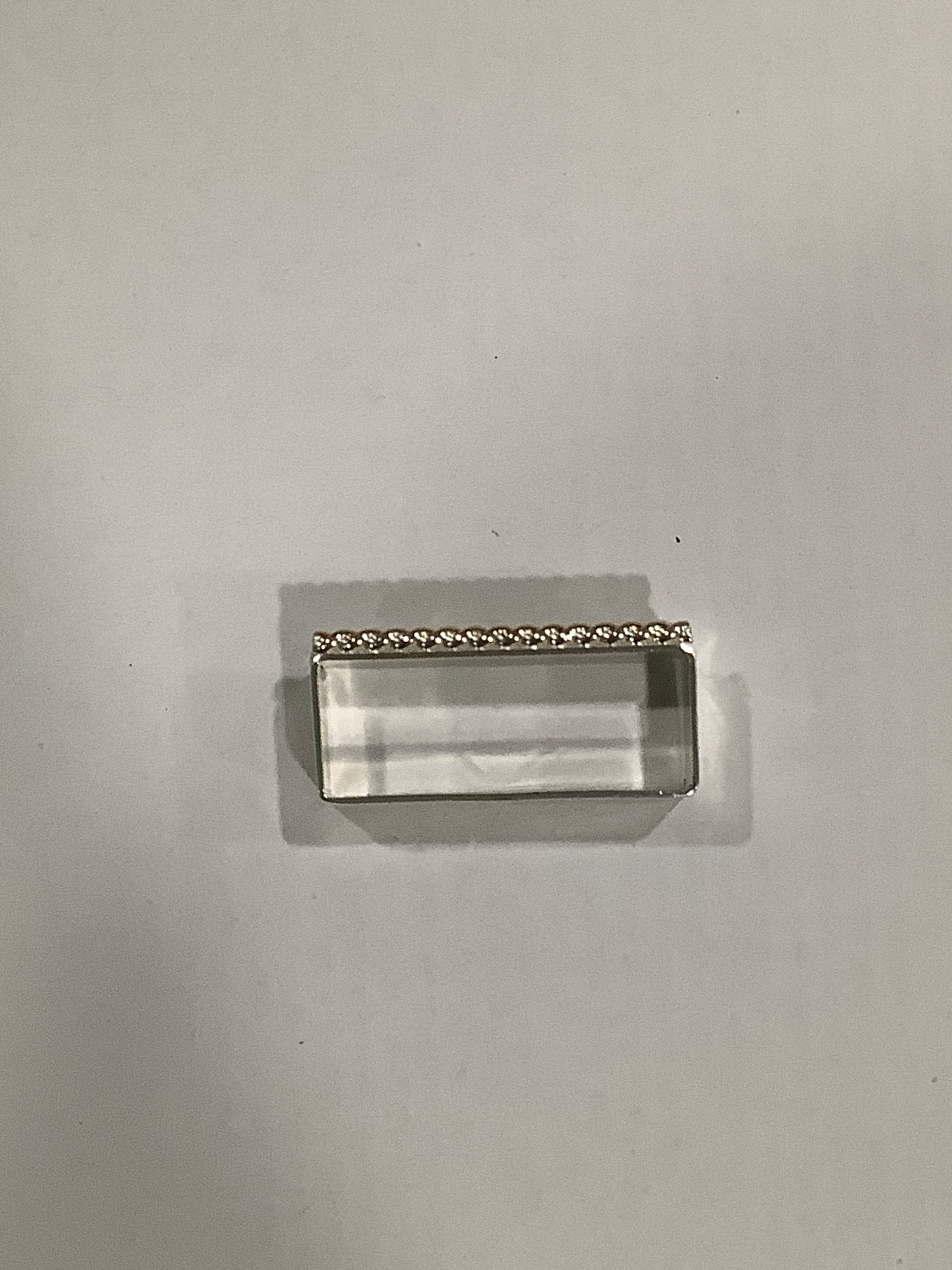 Montana Silversmiths 8750 1 1/2" Gold Rope Edge Loop
