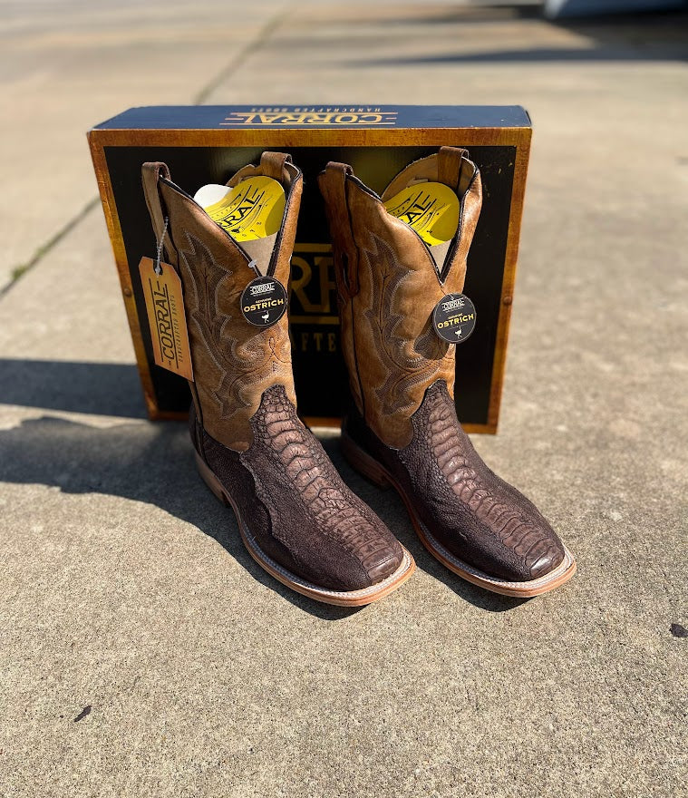 Corral A4289 Men's Brown/Sand Ostrich Leg Boot Wide Square Toe Boot*CLOSEOUT*