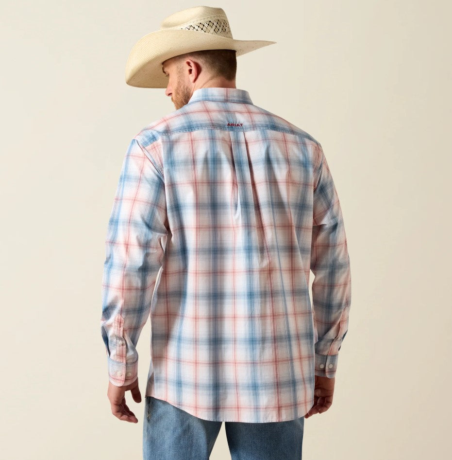 Men's Ariat long sleeve Pro Series shirt in White Plaid. Rear view showing shirt untucked on model. Ariat block logo over vent. 