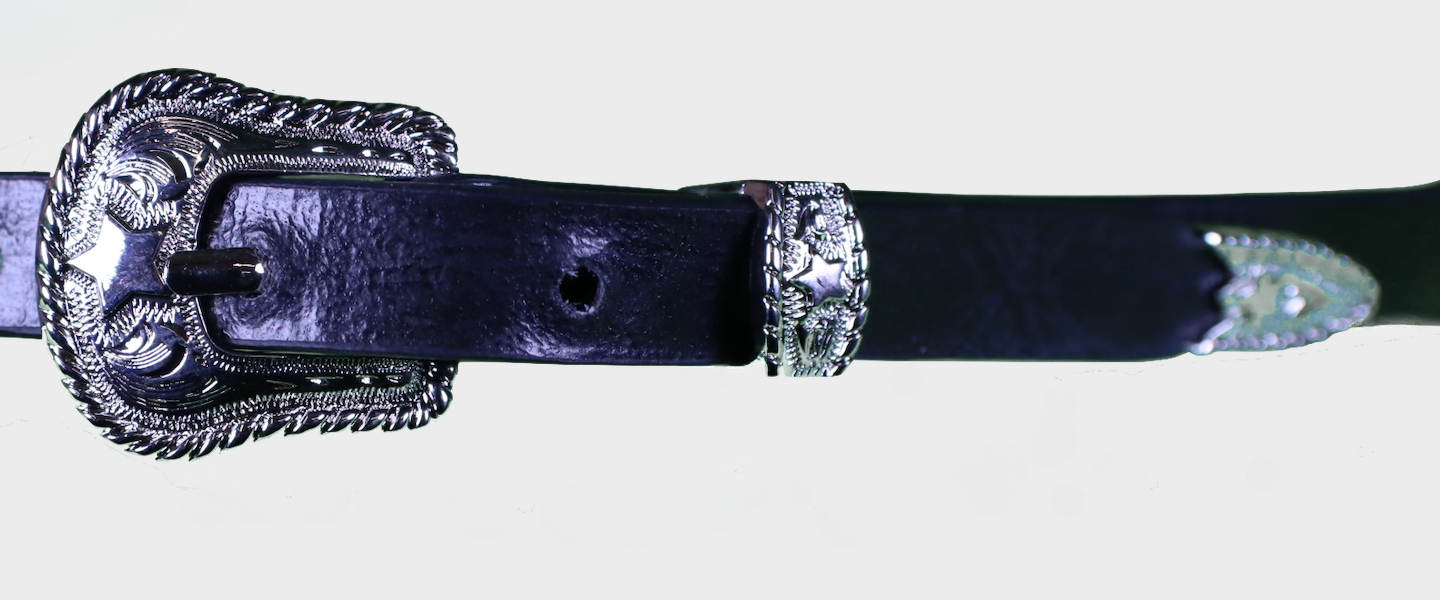 Black leather hat band with Star Conchos. Conchos are separated by Silver metal bands and it has a buckle closure. Close up view of buckle. 