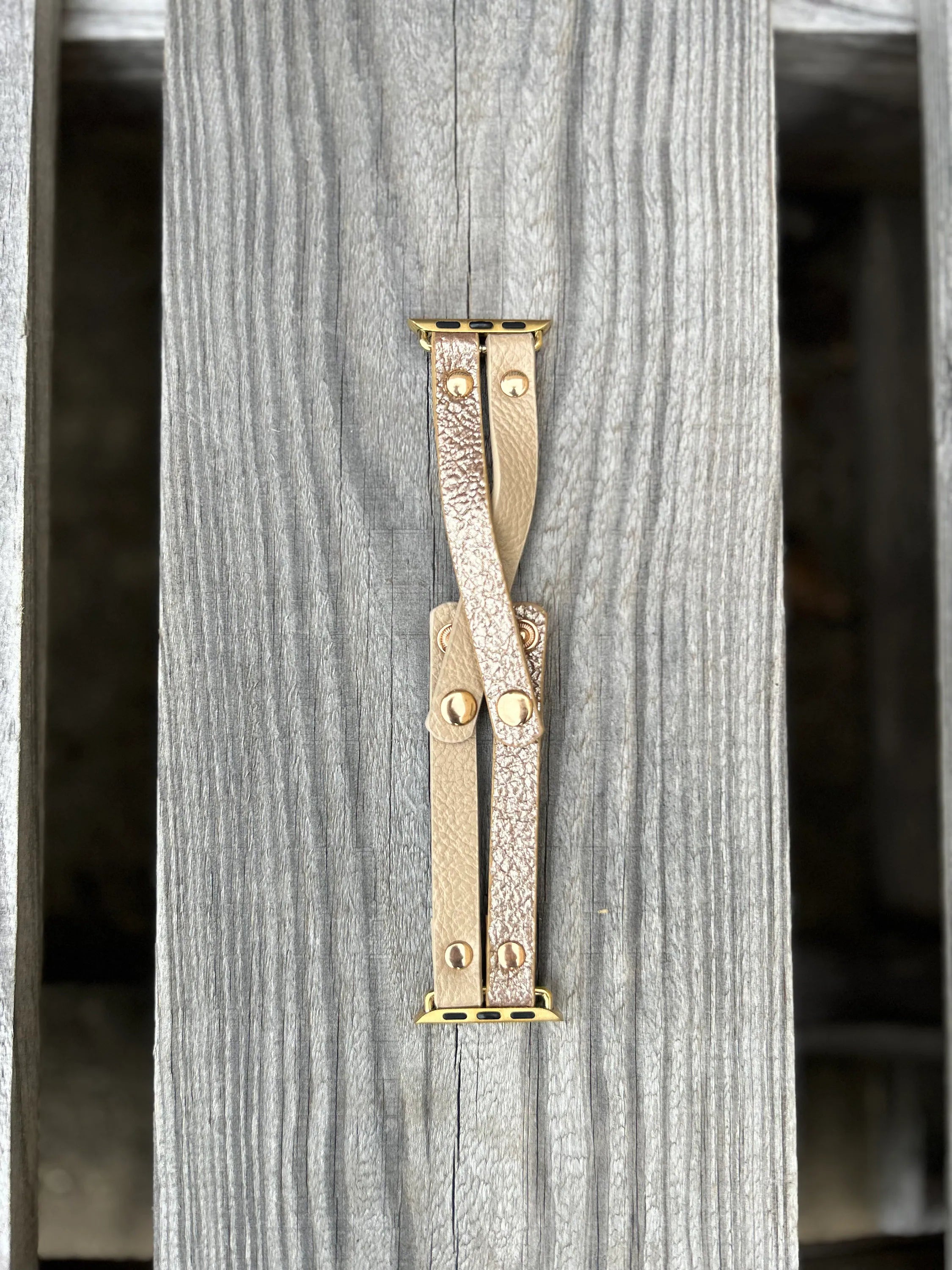 This Bronze and Beige leather watch band is adjustable so you can change the way you wear it. Manufactured to fit Apple Watch's. 