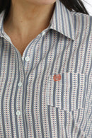 Women's Cinch MSW9163021 Arenaflex White/Light Blue Stripe Button Down Western Shirt CLOSEOUT