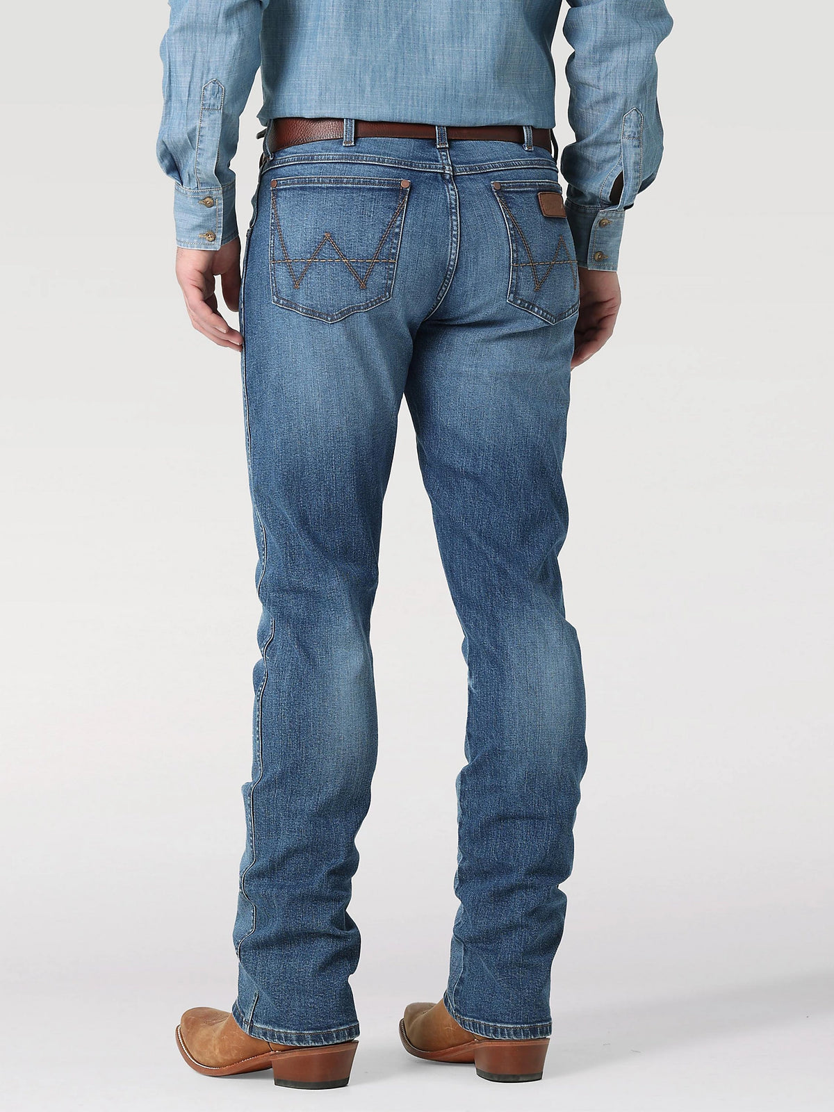 Men s Wrangler 77MWZ Llano 112317887 Retro Slim Fit Bootcut Jean