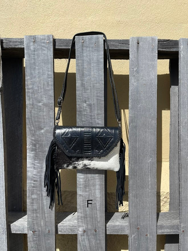 Top Notch Accessories Black Cowhide Purse With Leather Embossed Flap 3072BK