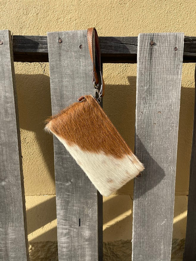 Top Notch Accessories Cowhide Wristlet Purse In Brown 3071BR