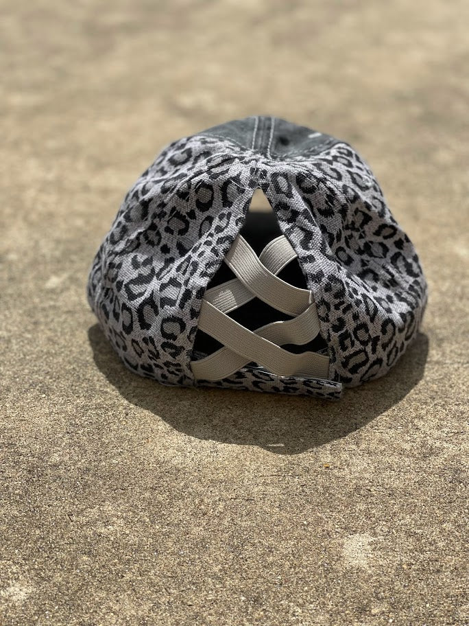 Crisscross Ponytail Gray Leopard Back 027 Cap