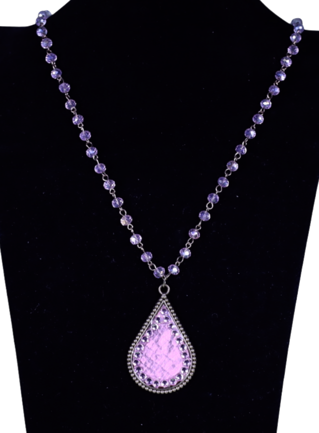 Crystal Necklace w/Animal Print Crystal Accent NKZ190525-116