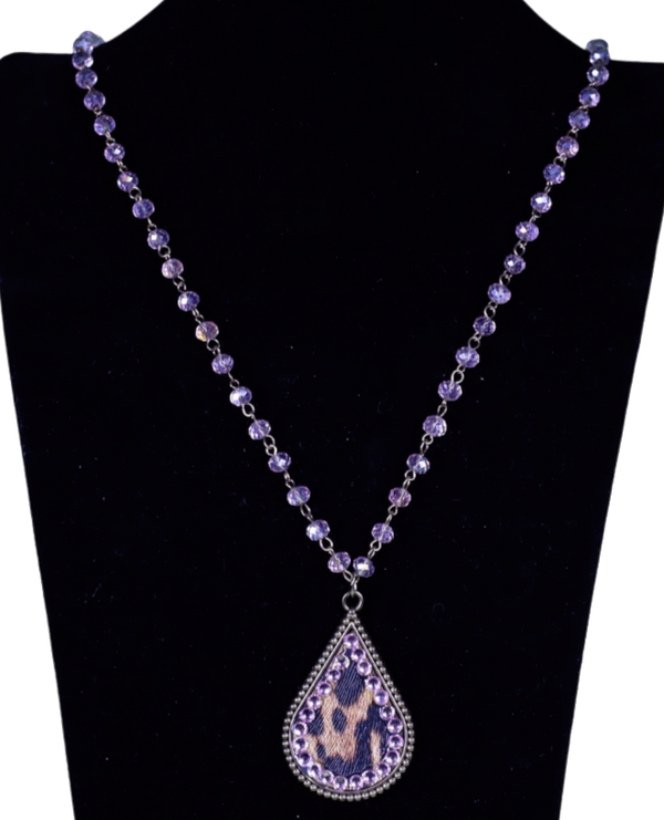 Crystal Necklace w/Animal Print Crystal Accent NKZ190525-98