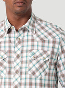 Men's Wrangler 112317120 Retro Long Sleeve Western Snap Plaid Shirt in Green Plaid