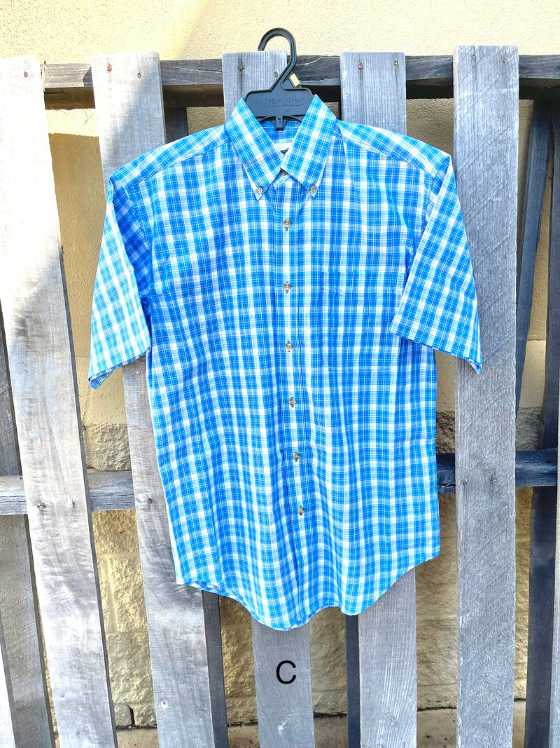 Men's Wrangler 112326408 Short Sleeve Plaid Western Shirt
