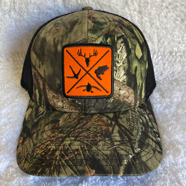 Hunt Logo HW-OS-BUC-BLK Camo/Black Snap Back Trucker Cap