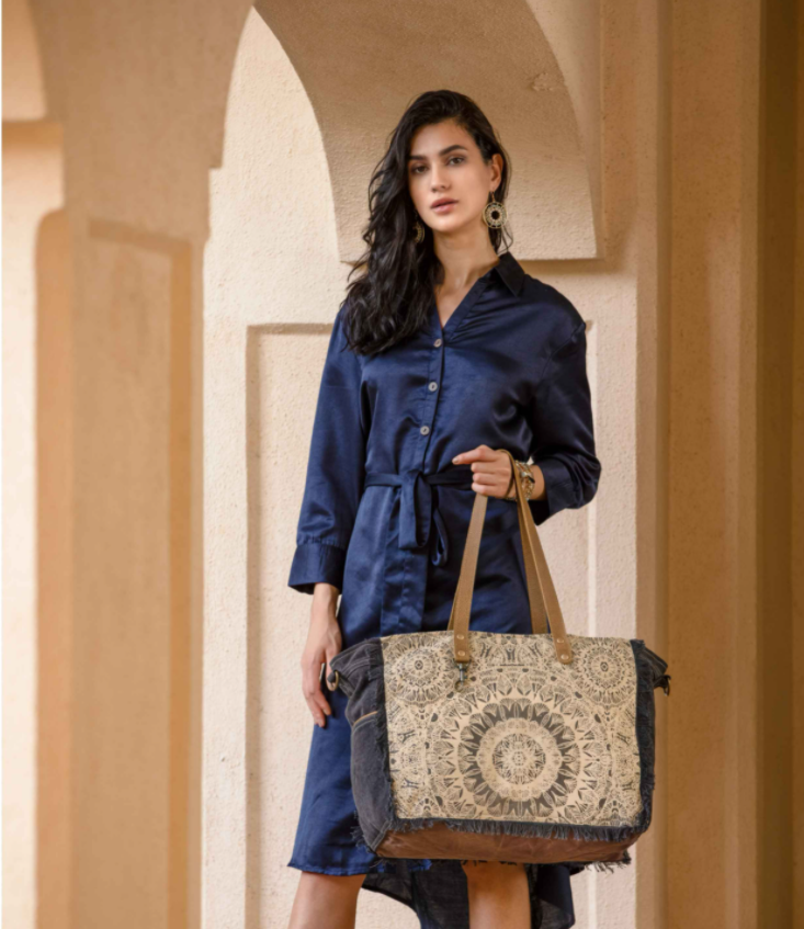 MYRA S-2568 WINTER VOYAGE WEEKENDER BAG