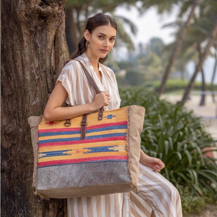 Myra S-3045 Daffodil Weekender Bag