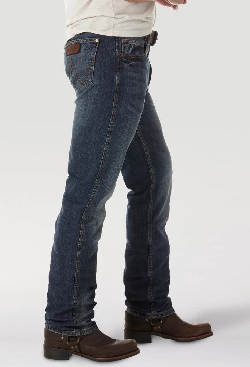 Men's Wrangler Bozeman Retro® Slim Fit Straight Leg Jean